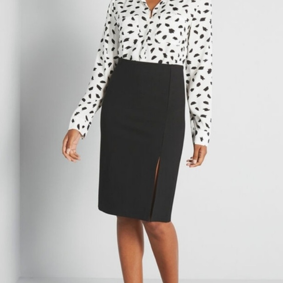 ModCloth Prestigious Pencil Skirt NEW - Picture 1 of 10